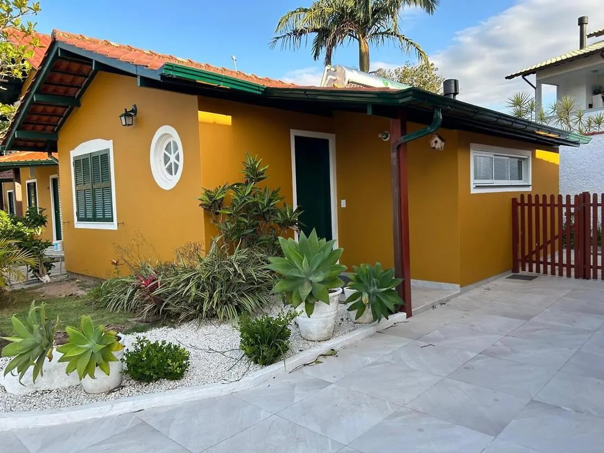 Casa Em Lindo Condominio Na Praia De Ponta Das Canas Florianópolis