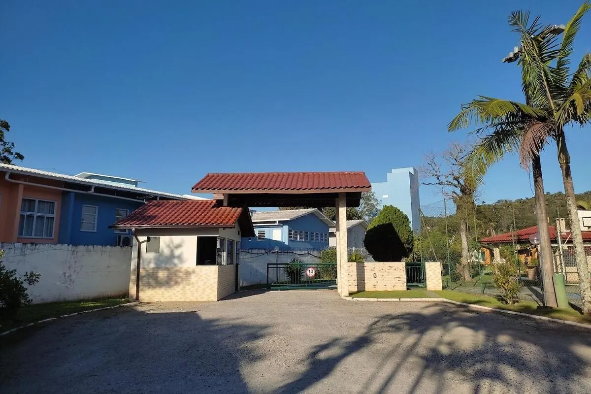 Casa Em Lindo Condominio Na Praia De Ponta Das Canas Florianópolis