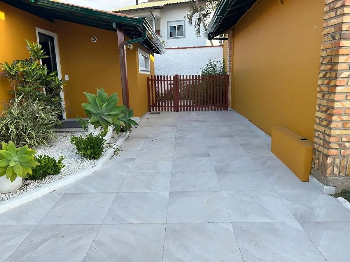 Casa Em Lindo Condominio Na Praia De Ponta Das Canas Florianópolis